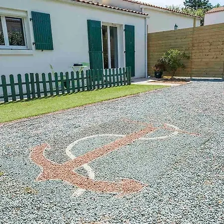 Les Dauphins De La Coti La Cotinière