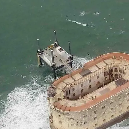 Villa Les Dauphins De La Coti *